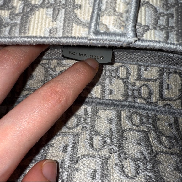 Dior Saddle Bag with Gery Dior Oblique Embroidery - Picture 7 of 10